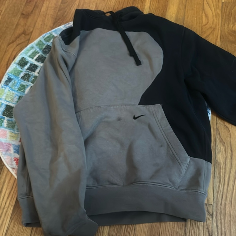 Nike Men's Club Pullover Color Clash Hoodie